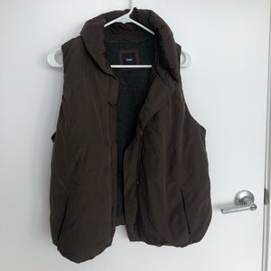 Gap down vest